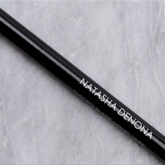 Natasha Denona Macro BladeLiquod Liner - Picture 3 of 10